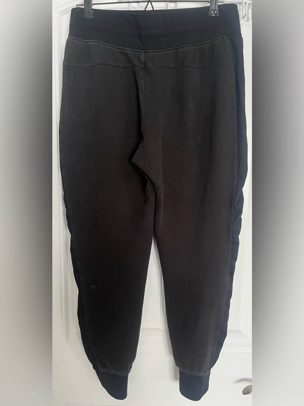 lululemon athletica Black Performance Joggers - Size 8